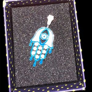 SWARVORSKI CHRYSTAL 925 STERLING SILVER HAMSA HAND GLOW IN THE DARK PENDANT NWT